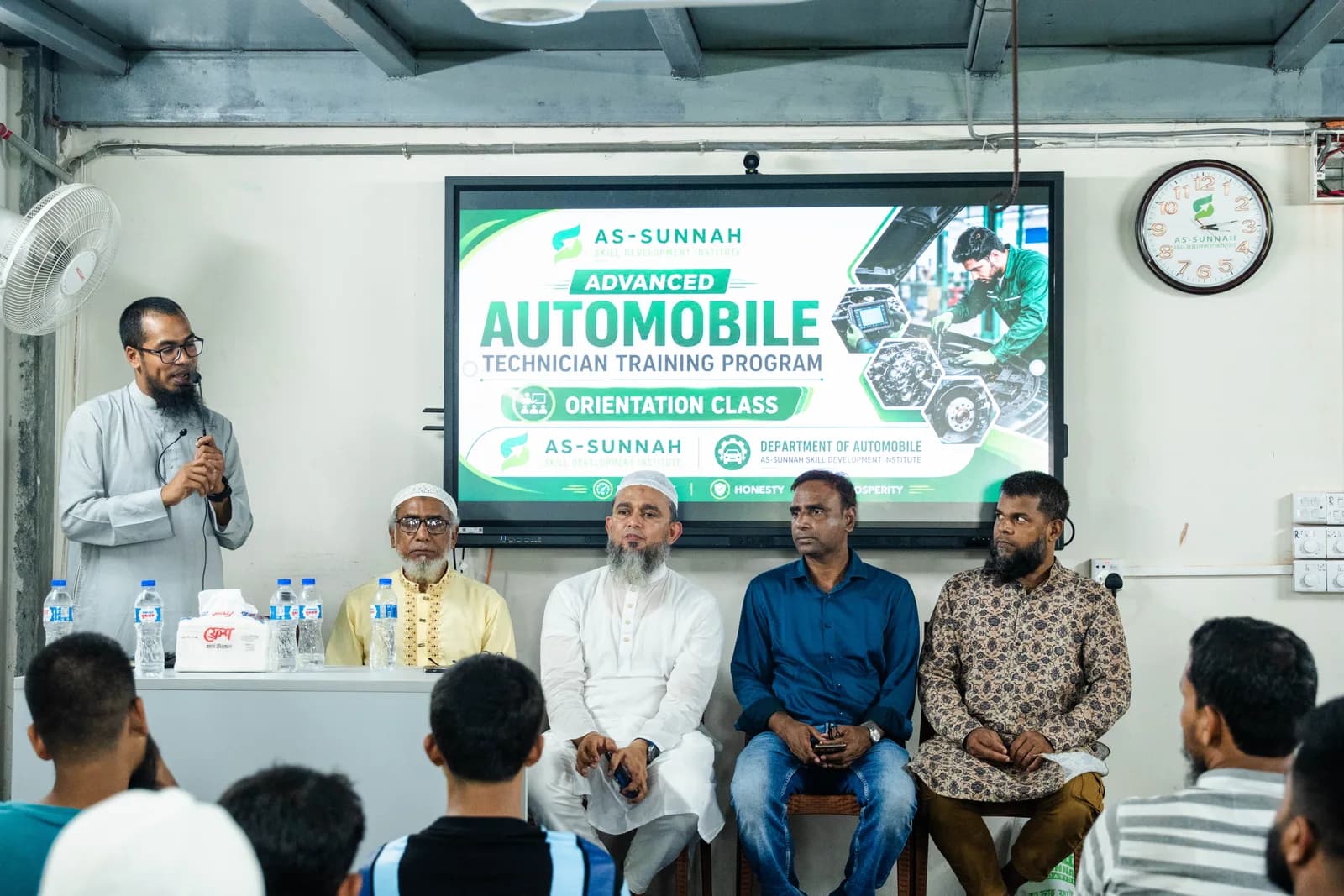 প্রফেশনাল অটোমোটিভ টেকনিশিয়ান ট্রেনিং — ছবি 1
